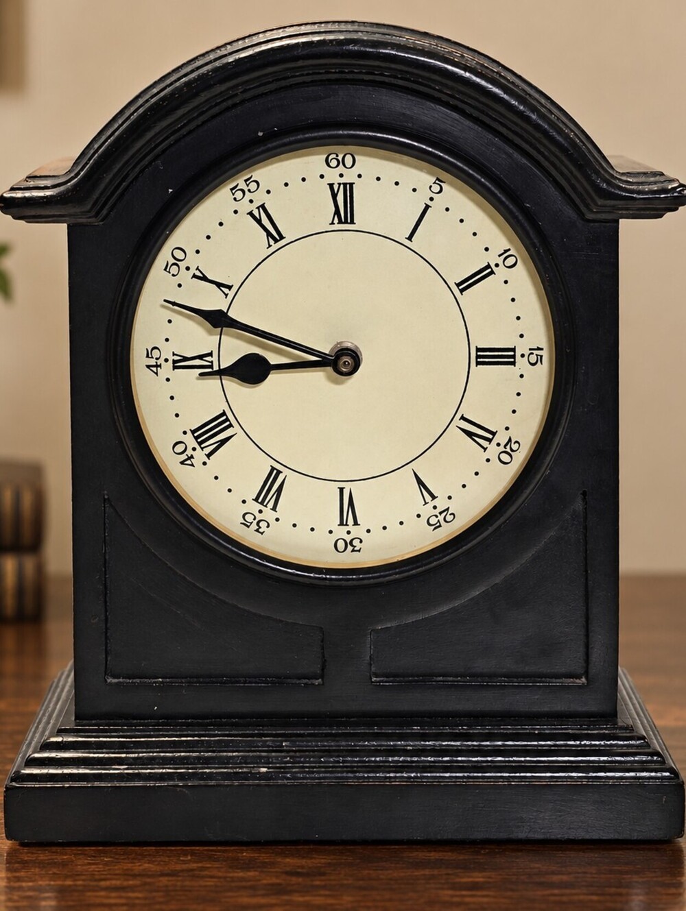 Black Arched Mantel Clock Roman Dial Quartz AA Battery Table Shelf Decor India